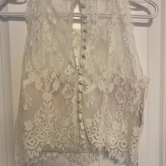 Lillian Wild “Addie” wedding top. Ivory Vine Lace crop - Picture 4 of 7
